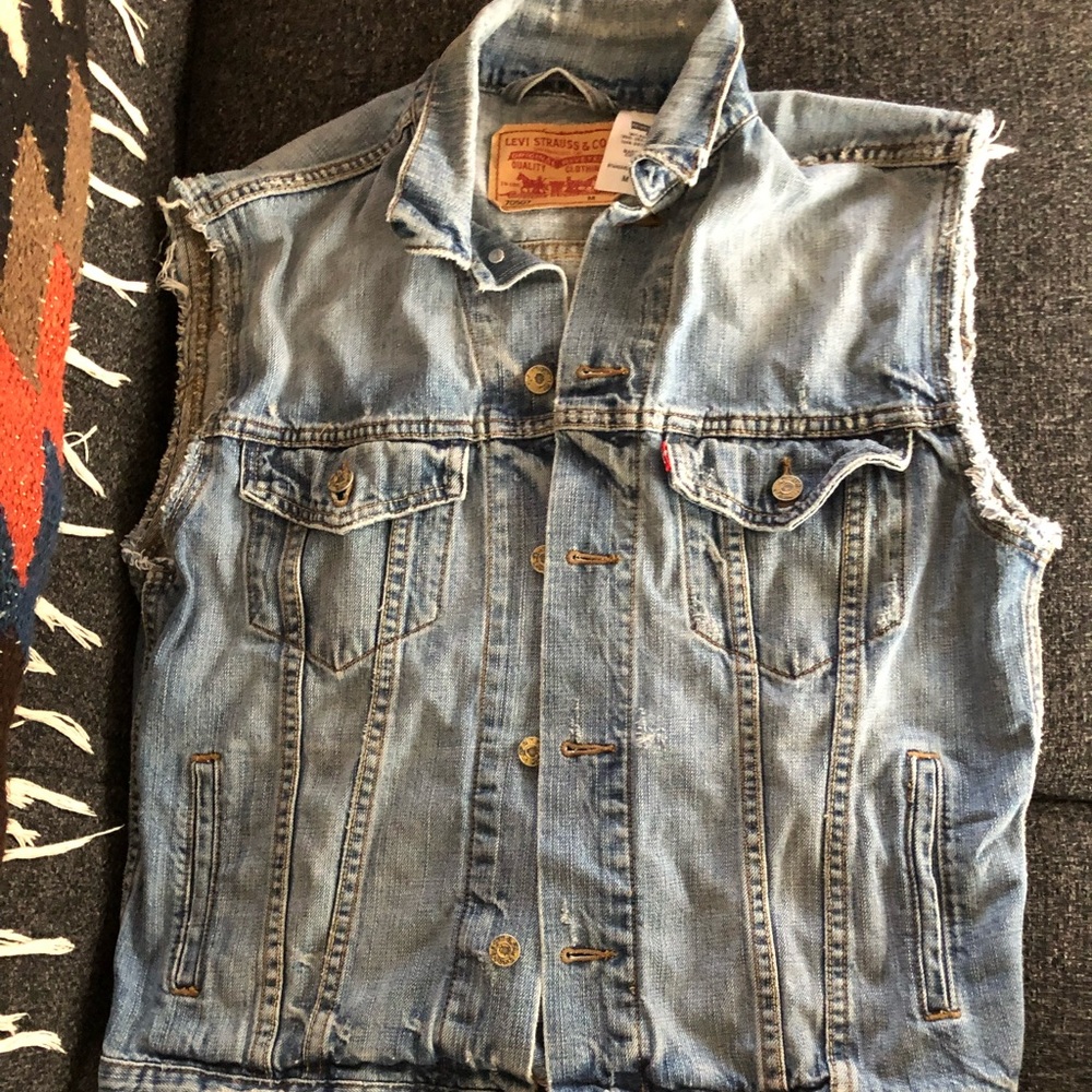 Distressed Levi’s Vest